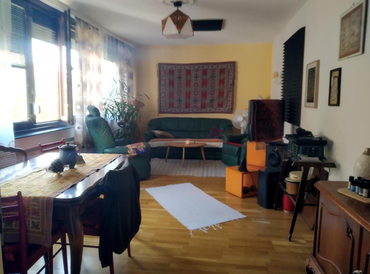 Nettes Apartment Im 14Ten Bezirk In Wien Extérieur photo